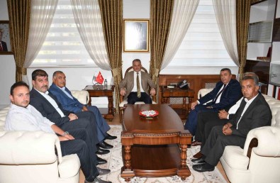 Kuru Kayisida 750 Milyon Dolar Gelir Hedefi