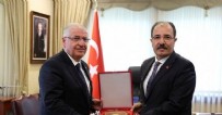 Bakan Güler'den Türkiye'nin Bakü Büyükelçiliğine ziyaret