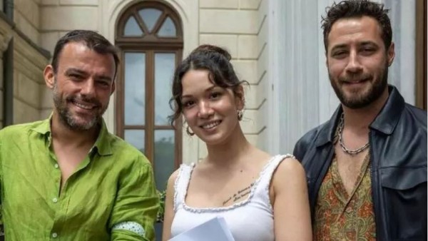 Hazal Subaşı: 80’ler hoşuma gidiyor