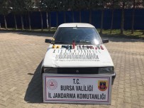 Bursa'da Trafik Levhalarini Çalan Hirsizlar Tutuklandi