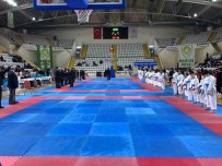 Manisa'da 2. Murat Essiz Karate Turnuvasi Basliyor