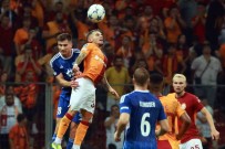 UEFA Sampiyonlar Ligi Açiklamasi Galatasaray Açiklamasi 1 - Molde Açiklamasi 0 (Ilk Yari)