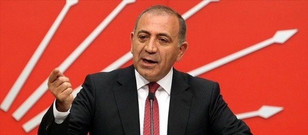 CHP'li gazeteci Barış Yarkadaş, İYİ Parti lideri Meral Akşener'e ateş püskürdü: Fiyasko!