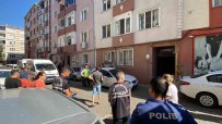 Tekirdag'da 5 Katli Apartmanin Çatisindan Düsen Isçi Hayatini Kaybetti