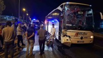 Turgutlu'da Yolcu Otobüsü TIR'a Arkadan Çarpti Açiklamasi 3 Yarali