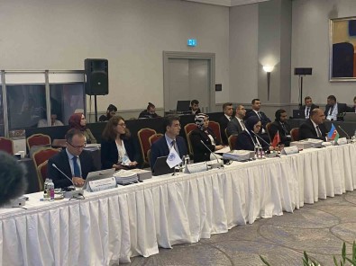 Ekonomik Is Birligi Teskilati Egitim Enstitüsü 4. Mütevelli Heyeti Toplantisi Istanbul'da Gerçeklesti