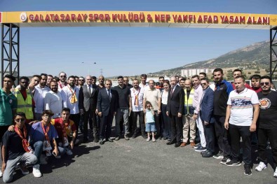 Galatasaray'dan Afet Bölgesi Kahramanmaras'a Ziyaret