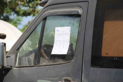 Güne, Camlarina Yapistirilan ' Karavaniniz Çekilecektir' Yazili Tebligatla Uyandilar