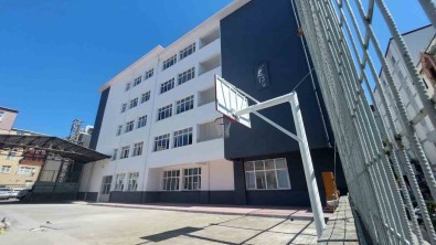 Samsun'da 62 Yeni Okul Yapiliyor, 253 Okul Da Onariliyor