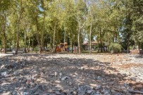 Varsak'a Millet Kiraathaneli Meydan