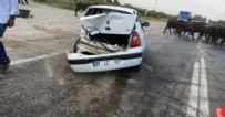 Adana'da TIR, park halindeki otomobile çarptı: 1 kişi hayatını kaybetti