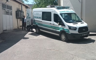 Arkadasi Tarafindan Yanlislikla Vurulan 15 Yasindaki Çoban Kurtarilamadi