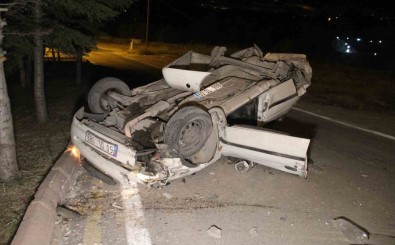 Kontrolden Çikan Otomobil Takla Atti Açiklamasi 5 Yarali