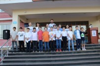 Yaz Kur'an Kursu'na Katilan 75 Ögrenci Ödüllerini Aldi