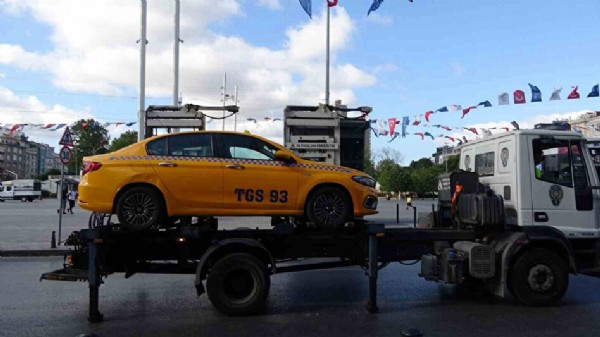 İstanbul'da taksi denetimi: Kurallara uymayanlara ceza yağdı