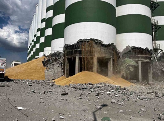 Bakan Yumaklı duyurdu: TMO silosundaki patlamada bir can kaybı var