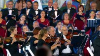 100'Üncü Yil Marsi Bin 71 Kisilik Dev Senfoni Orkestrasi Ile Ilan Edildi