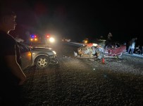 Akhisar'da Trafik Kazasi Açiklamasi 1 Ölü, 6 Yarali Haberi