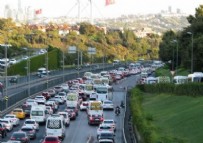 Okullar açıldı: İstanbul'da trafik çilesi başladı