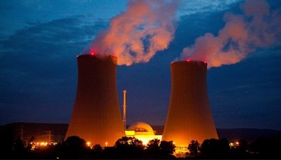 Enerjide dev adımlar! 2 Nükleer Santral geliyor: Bakan Bayraktar duyurdu: Anlaşma yakın...
