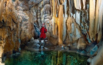 Bakan Özhaseki duyurdu: Terörden temizlenen gizli mağaralar turizme açılıyor