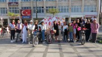 Burdur'da 'Süslü Kadinlar Bisiklet Turu' Düzenlendi Haberi