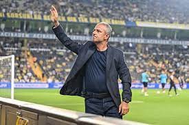 Fenerbahçe 14 yıl sonra bir ilki başardı! Süper Lig'e İsmail Kartal damgası..