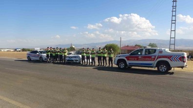 Mus'ta Jandarma Ekipleri, 479 Ögrenciye Emniyet Kemerinin Önemini Anlatti