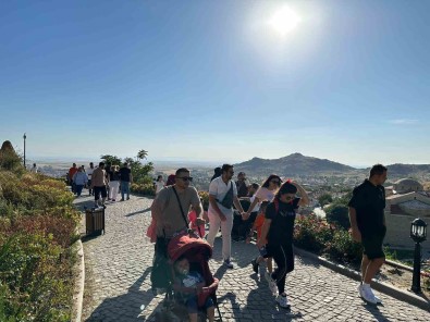 Sivrihisar'a Turist Akini Devam Ediyor