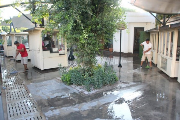 Bodrum'da yine isale hattı patladı