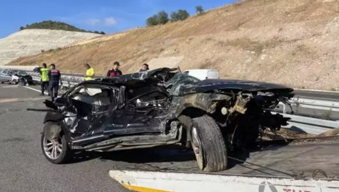 İstanbul-İzmir Otoyolu'nda feci kaza: 2 ölü, 7 yaralı!