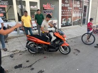 Kilis'te Iki Motosikletin Karistigi Kazada 3 Kisi Yaralandi Haberi