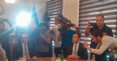24 saatlik operasyonun ardından Azerbaycan ile Ermenistan arasında ilk temas! Kritik görüşme başladı Haberi