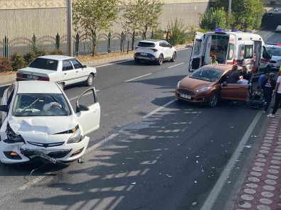 Diyarbakir'da Iki Otomobil Çarpisti Açiklamasi 1 Yarali