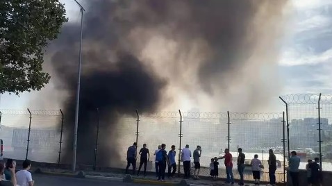 Bağcılar Matbaacılar Sitesi'nde yangın!
