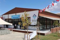 Erzurum'da Cahit Özaslan Kültür Merkezi Hizmete Açildi