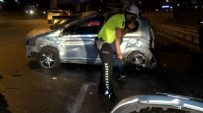 Kadıköy'de otomobil takla attı: 4 yaralı