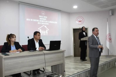 Bayburt'ta 2023-2024 Aile Çalistayi Yapildi