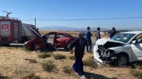 Il Özel Idaresine Ait Arazi Araciyla Otomobilin Karistigi Kazada 5 Kisi Yaralandi