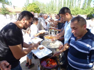 Hisarcik Hamamköy'de Hayir Yemegi