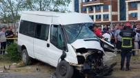 Samsun'da Tir Ögrenci Servisi Ile Çarpisti Açiklamasi 1 Ölü, 6 Yarali