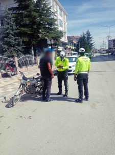 Afyonkarahisar'da 17 Motosiklet Trafikten Men Edildi