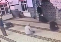 Isparta'daki camide akılalmaz olay! İmama yanaştı 'Ezandan rahatsız oluyorum' dedi