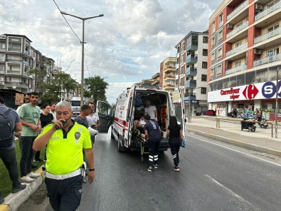 Milas'ta Motosiklet Sürücüsünü Kaski Kurtardi