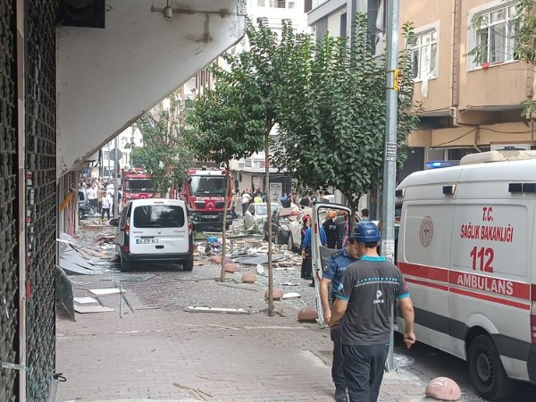 İstanbul Şirinevler'de doğalgaz patlaması: 1 ölü, 2 yaralı