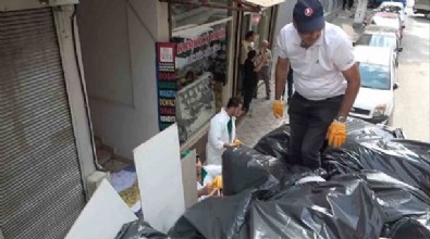 Bursa'da ilginç olay: Sokak sokak çöp topladı babasının evinde biriktirdi