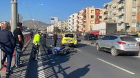 Motosiklet Taksiye Arkadan Çarpti Açiklamasi 1 Ölü, 1 Agir Yarali
