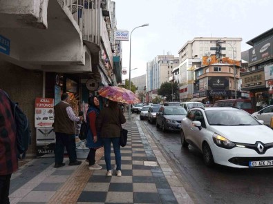 Afyonkarahisar'da Yagmur Yagisi