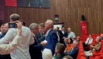 CHP Kocaeli Kongresi olaylı geçti: Çakal! Benim canımı sıkma