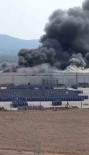 İzmir’de palet fabrikasında büyük yangın